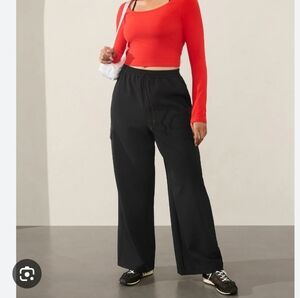 NWT Athleta Ladies Promenade Wide-Leg Cargo Pants